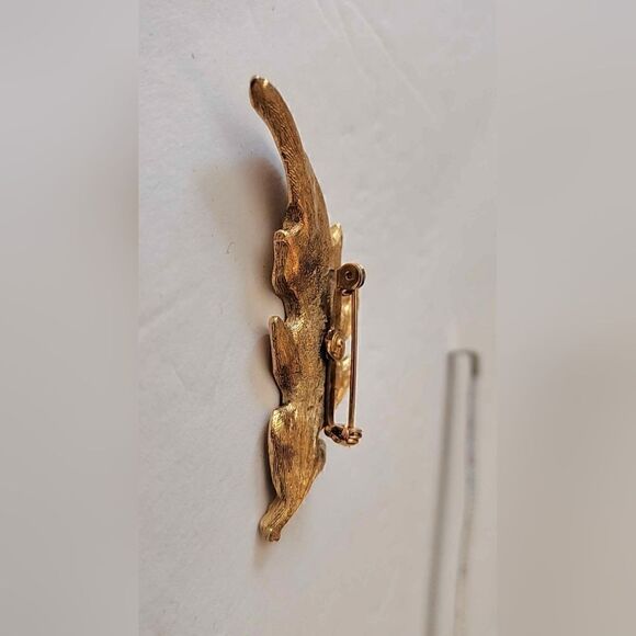 Vintage gold leaf abstract brooch - Picture 5 of 7